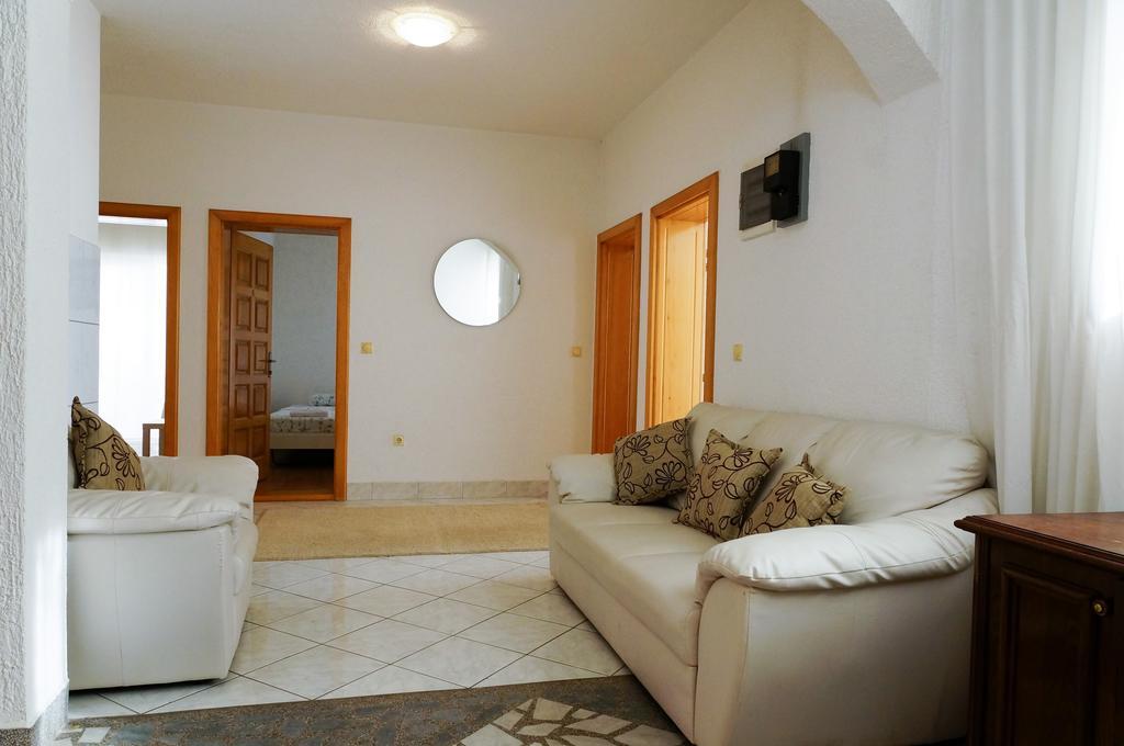 Guest House Heart Of Budva Exterior photo