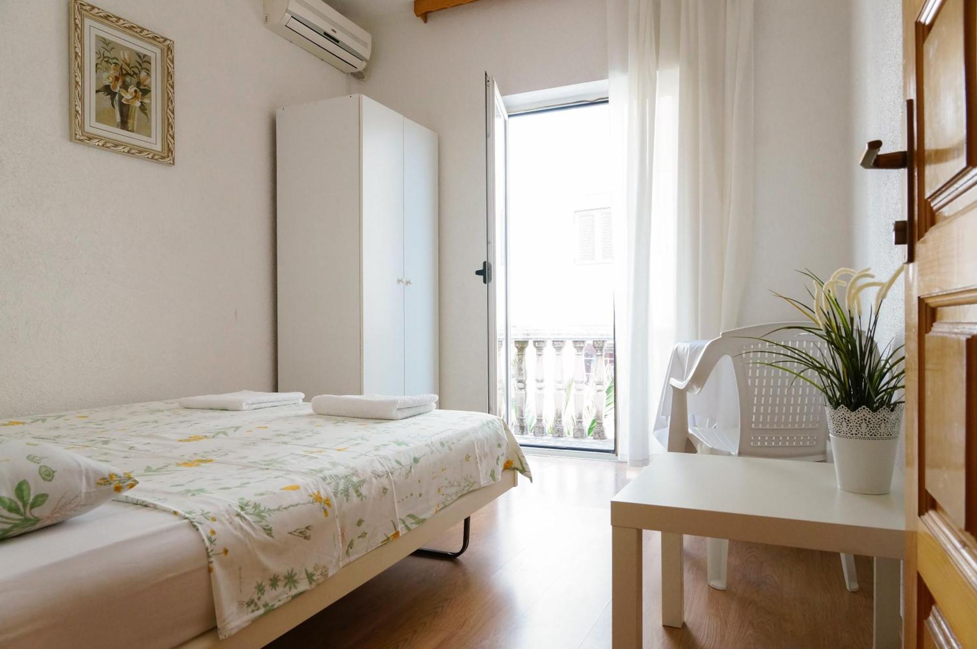 Guest House Heart Of Budva Exterior photo